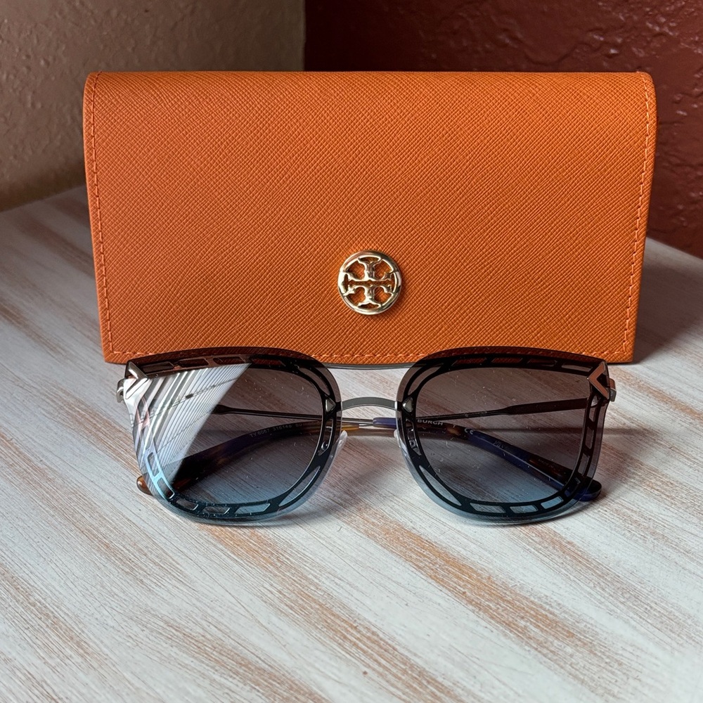 Tory sunglasses